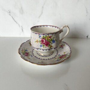 Royal Albert Fine Bone China Petit Point Tea Cup and Saucer set. Reg : 778676